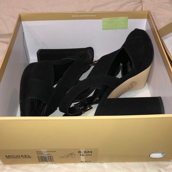 Michael Kors Becky Platform Suede Black - Picture 1 of 7